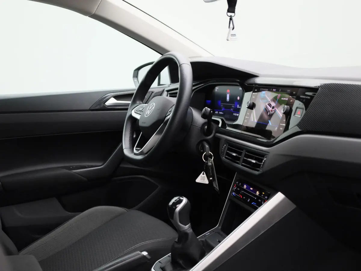 1.0 TSI Life Business 95 PK| Origineel Nederlands | 1e Eigenaar | Navigatie | Stoelverwarming | Climatronic | Parkeersensoren | Digitale Cockpit Voorstoelen verwarmd |