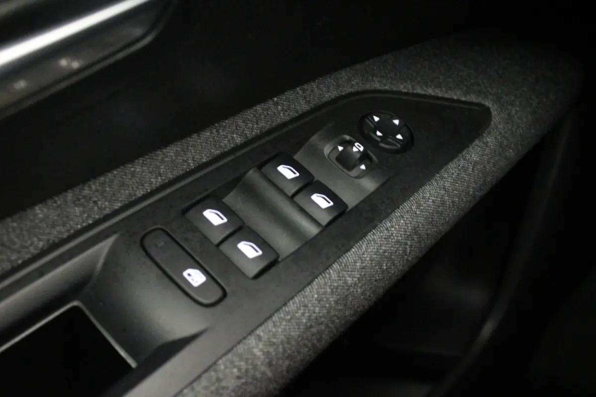 1.2 PureTech Active Pack Business |Navi|Camera|Carplay|