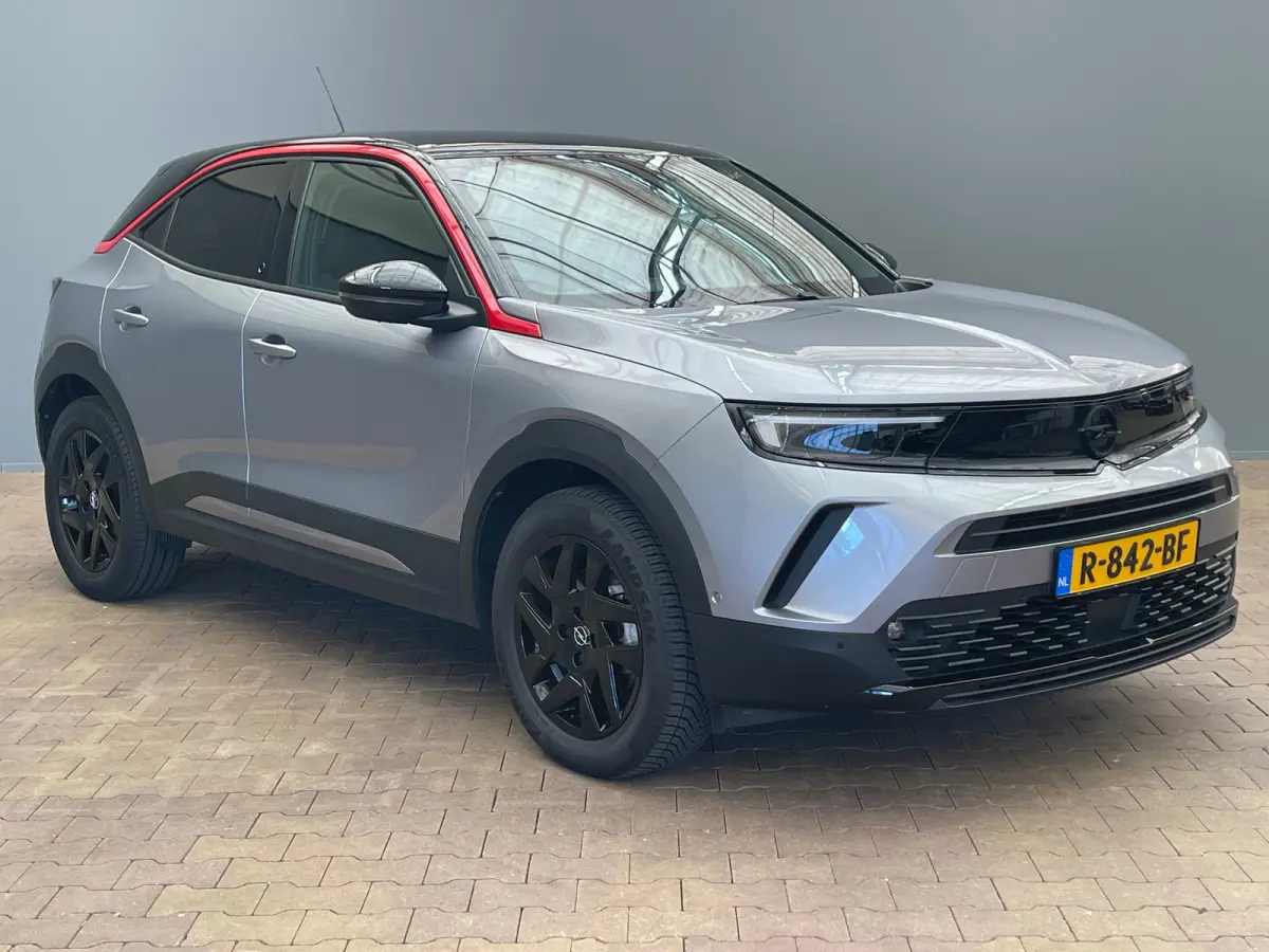 GS Line 50-kWh Camera | LED | 18" Lichtmetaal | Carplay | Cruise | Climate | Parkeersensoren voor en Achter | Achteruitrijcamera | Afwijkende dakkleur | Apple Carplay/Android Auto|telefoonin