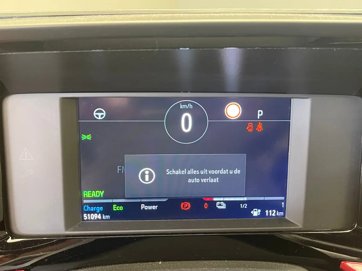 GS Line 50-kWh Camera | LED | 18" Lichtmetaal | Carplay | Cruise | Climate | Parkeersensoren voor en Achter | Achteruitrijcamera | Afwijkende dakkleur | Apple Carplay/Android Auto|telefoonin