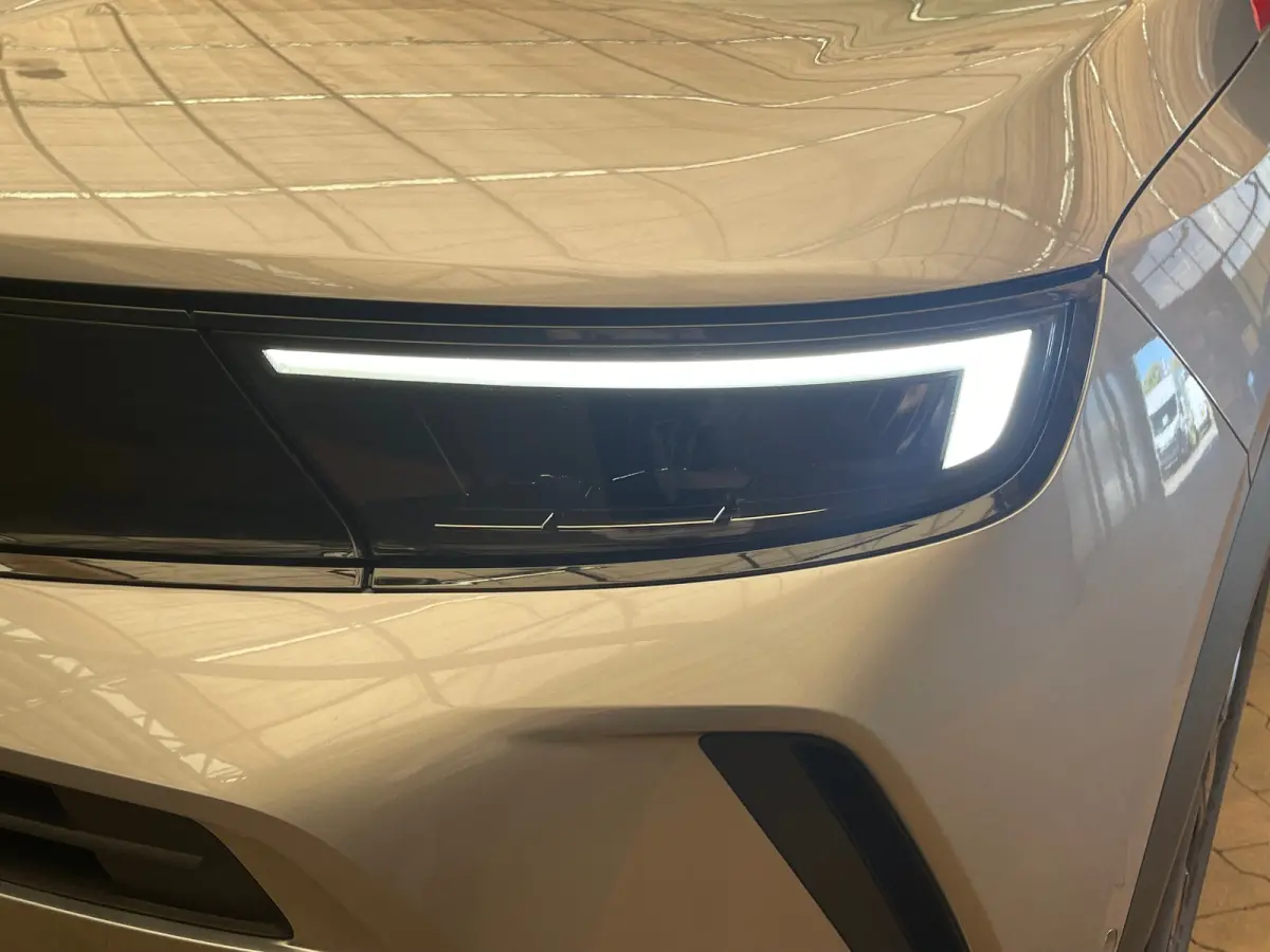 GS Line 50-kWh Camera | LED | 18" Lichtmetaal | Carplay | Cruise | Climate | Parkeersensoren voor en Achter | Achteruitrijcamera | Afwijkende dakkleur | Apple Carplay/Android Auto|telefoonin