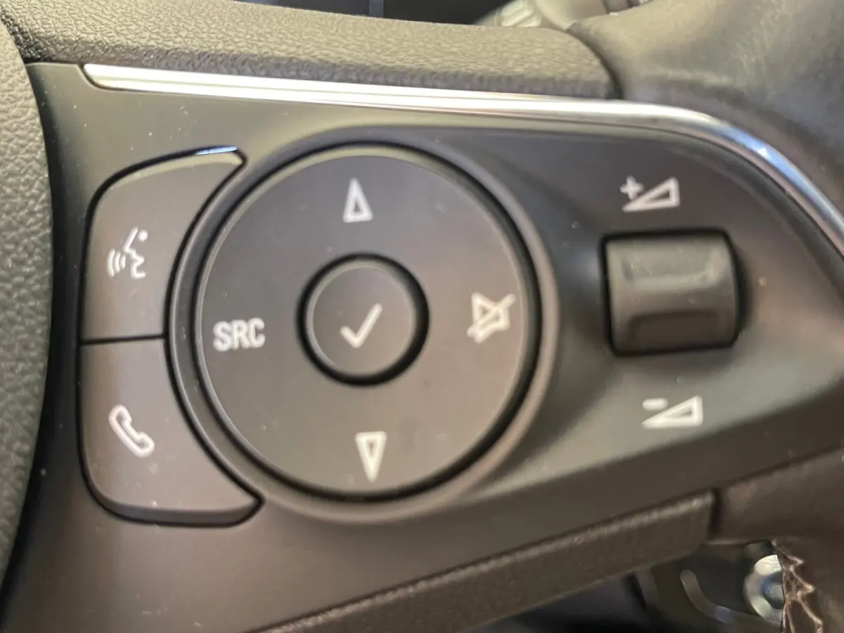 GS Line 50-kWh Camera | LED | 18" Lichtmetaal | Carplay | Cruise | Climate | Parkeersensoren voor en Achter | Achteruitrijcamera | Afwijkende dakkleur | Apple Carplay/Android Auto|telefoonin