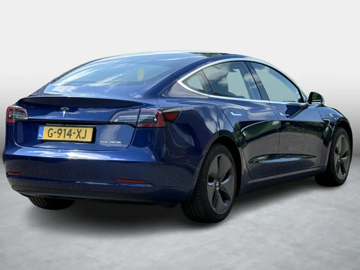 Long Range AWD 75 kWh Autopilot / Panorama dak / 5X Stoelverwarming / Org. NL / Memory / 3 Fase / Full-LED /