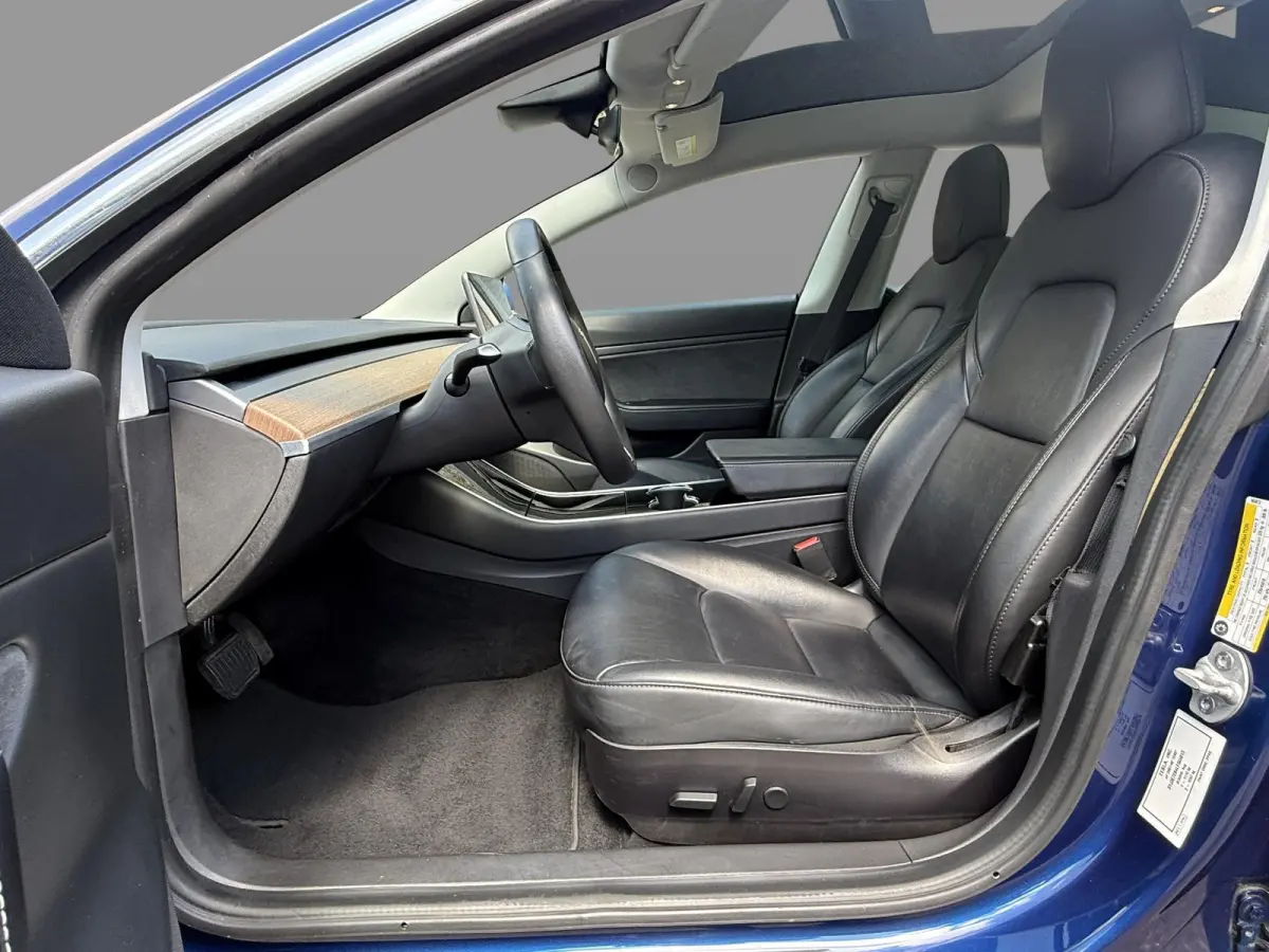 Long Range AWD 75 kWh Autopilot / Panorama dak / 5X Stoelverwarming / Org. NL / Memory / 3 Fase / Full-LED /