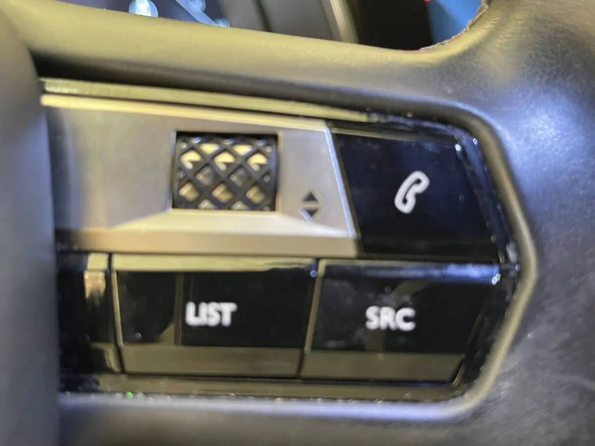 1.2 PureTech Executive Leder | Elec stoelen | Stoelverwarming | | Achteruitrijcamera | Apple Carplay/Android Auto|telefoonintegratie premium | Bluetooth telefoonvoorbereiding