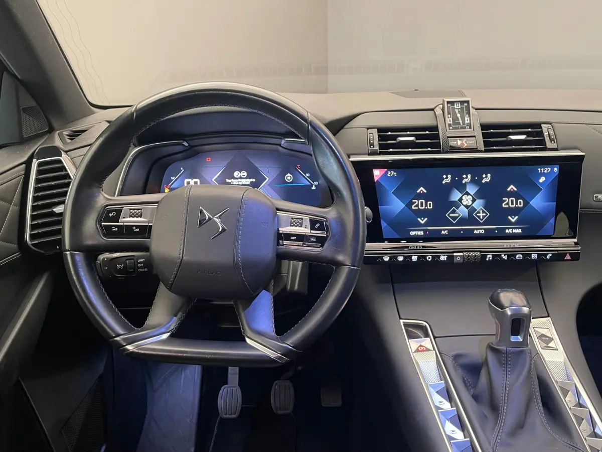1.2 PureTech Executive Leder | Elec stoelen | Stoelverwarming | | Achteruitrijcamera | Apple Carplay/Android Auto|telefoonintegratie premium | Bluetooth telefoonvoorbereiding