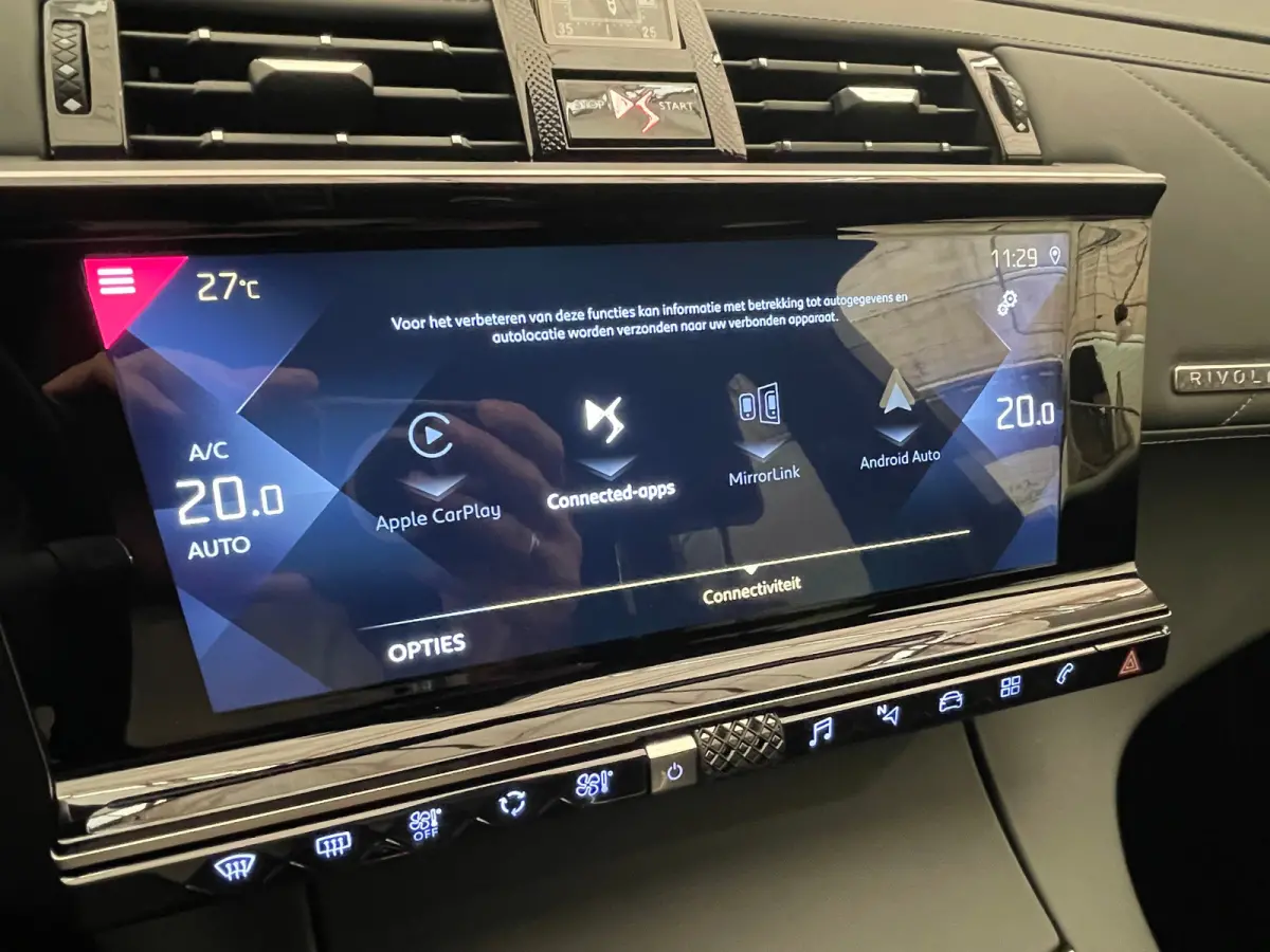 1.2 PureTech Executive Leder | Elec stoelen | Stoelverwarming | | Achteruitrijcamera | Apple Carplay/Android Auto|telefoonintegratie premium | Bluetooth telefoonvoorbereiding