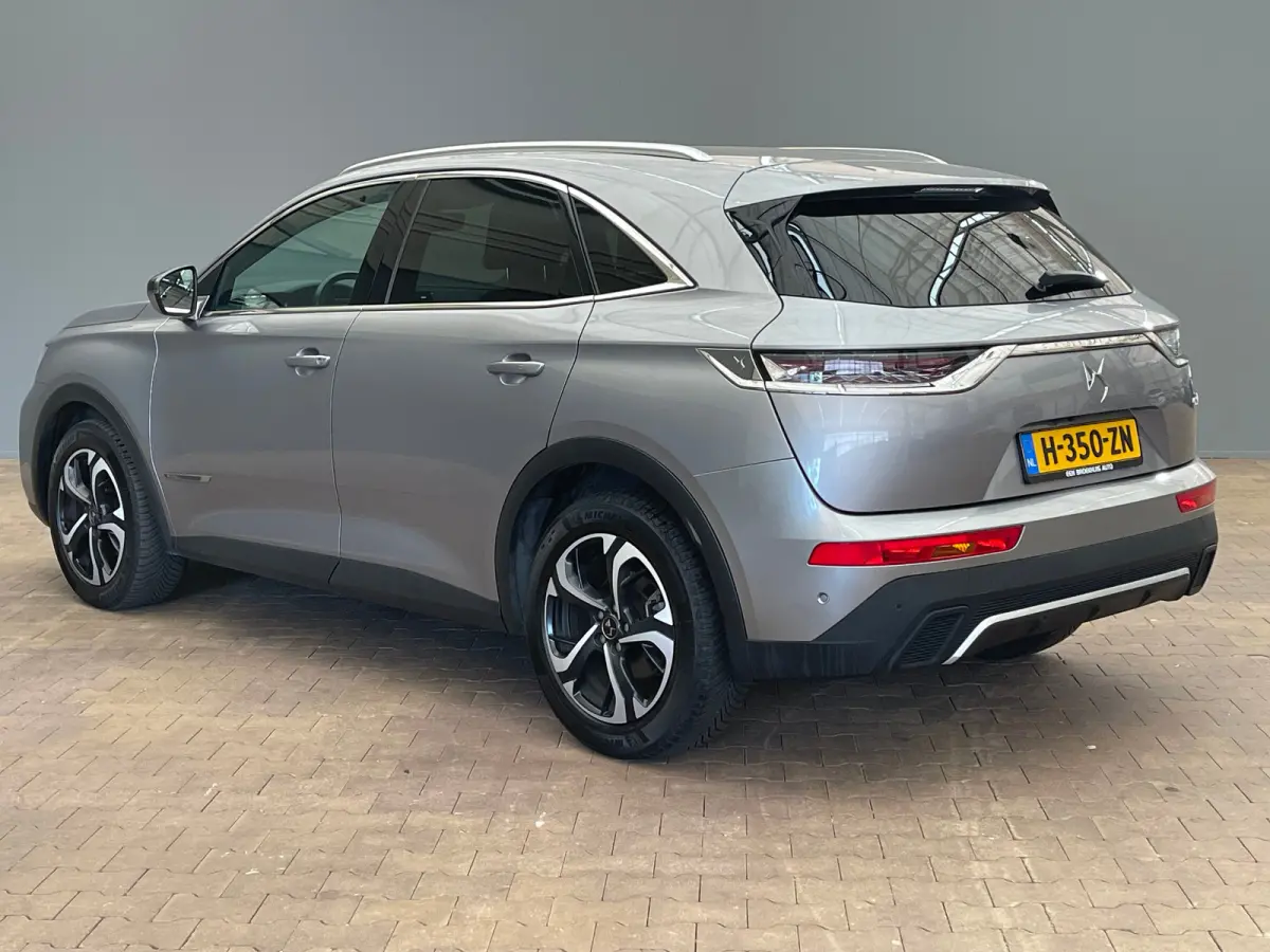 1.2 PureTech Executive Leder | Elec stoelen | Stoelverwarming | | Achteruitrijcamera | Apple Carplay/Android Auto|telefoonintegratie premium | Bluetooth telefoonvoorbereiding