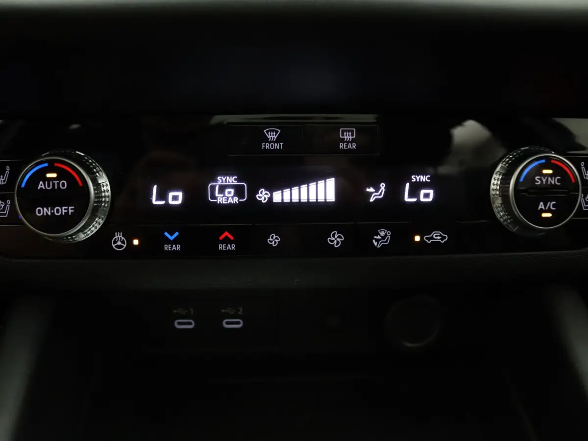 306pk PHEV Instyle Head-Up | Panoramadak