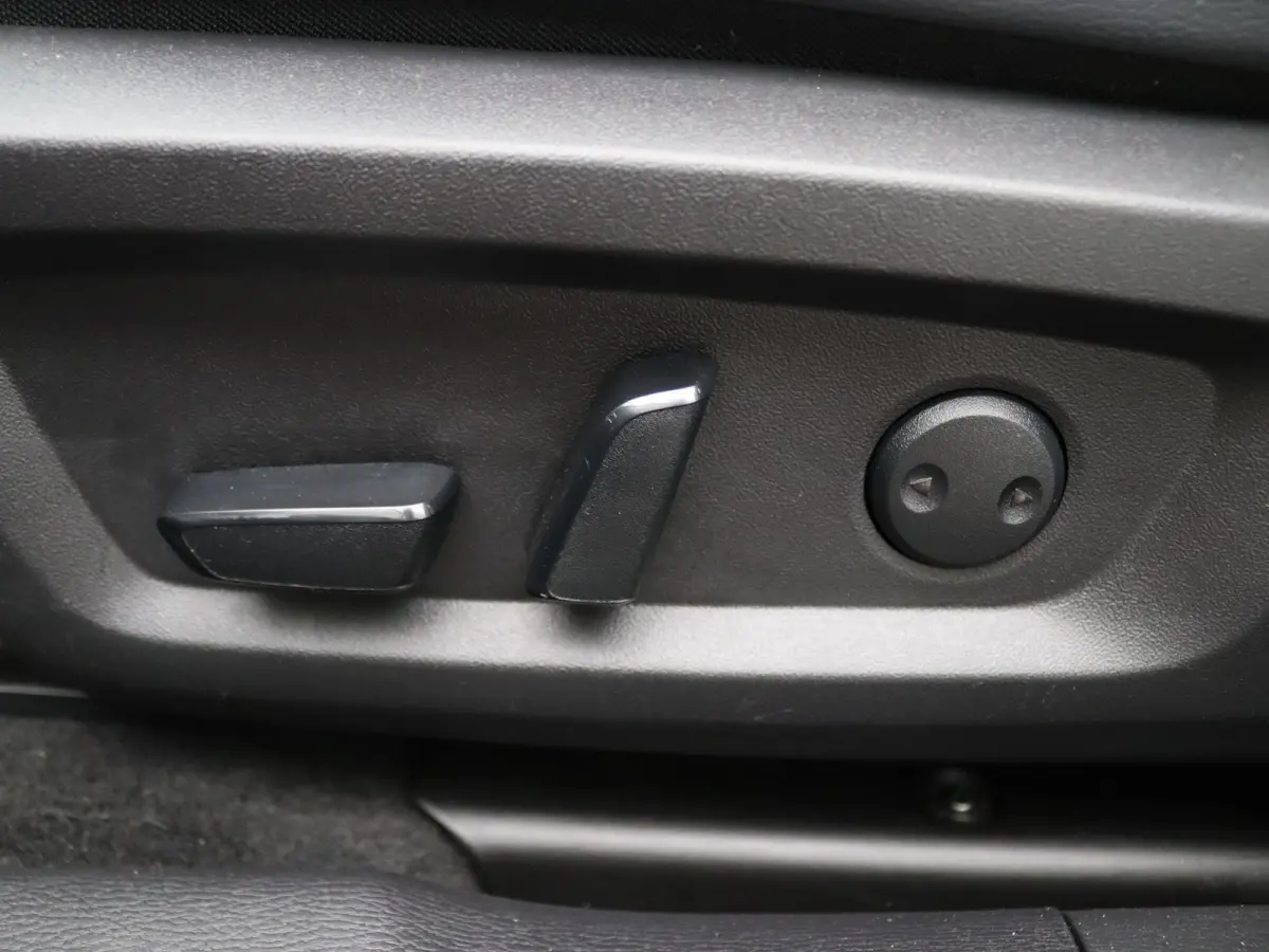 306pk PHEV Instyle Head-Up | Panoramadak
