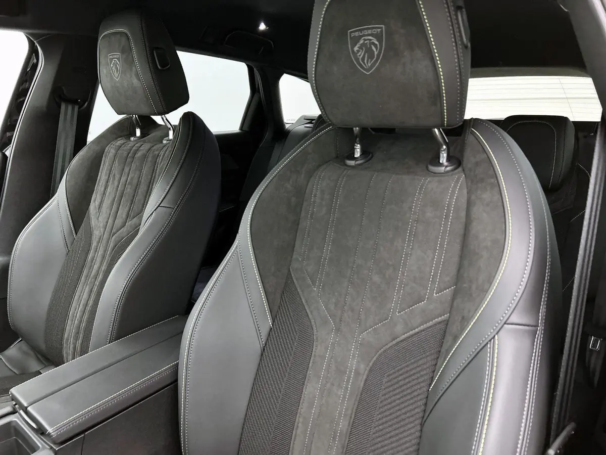 1.2 Hybrid 145 e-DCS6 GT | Automaat | GT | Sportstoelen | Elektrisch bedienbare stoelen | Elektrische achterklep | Navigatie | Apple carplay | Android auto | 360 camera | Dode hoek sensoren 