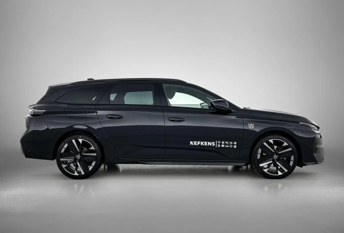 1.2 Hybrid 145 e-DCS6 GT | Automaat | GT | Sportstoelen | Elektrisch bedienbare stoelen | Elektrische achterklep | Navigatie | Apple carplay | Android auto | 360 camera | Dode hoek sensoren 