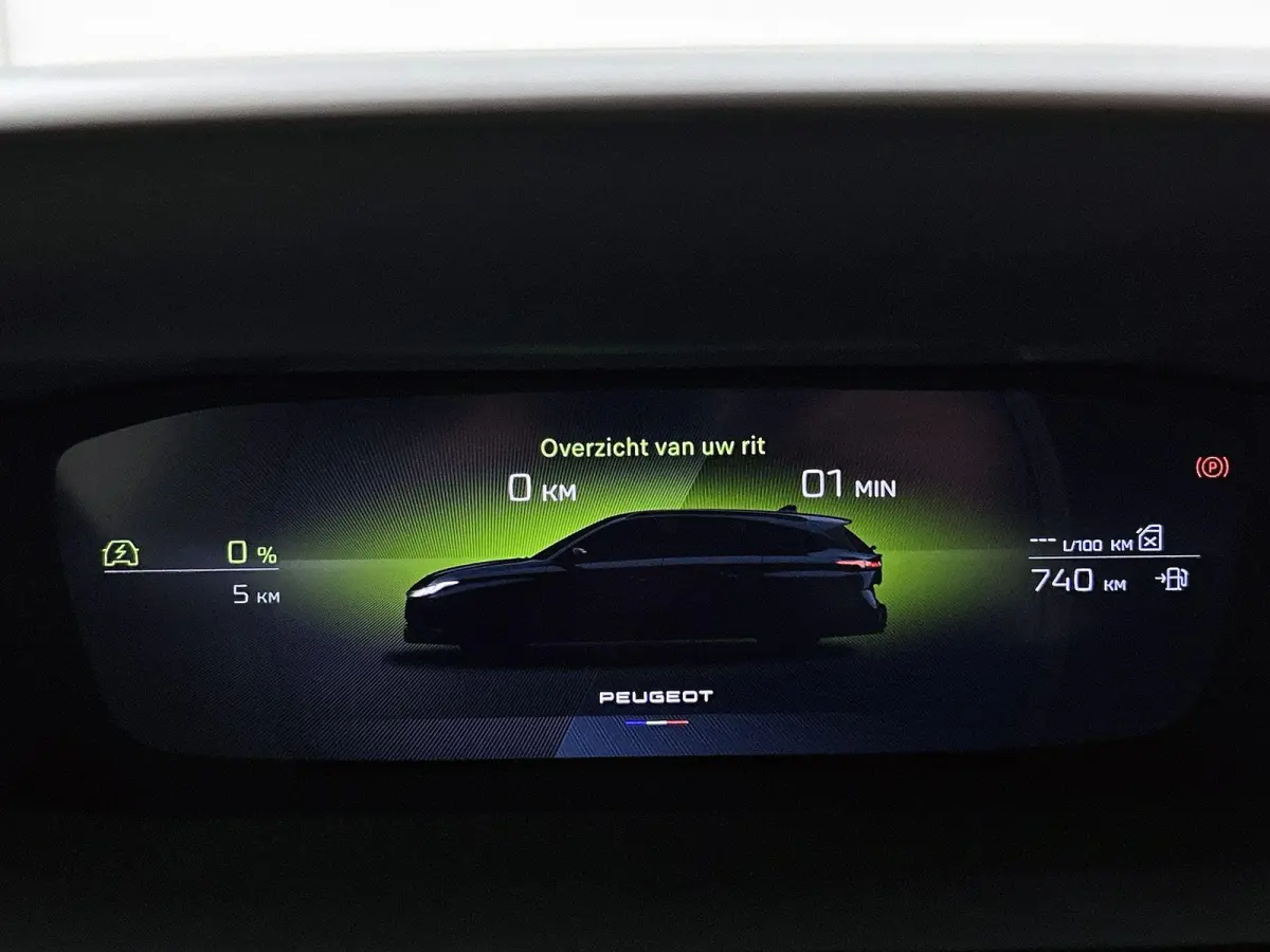 1.2 Hybrid 145 e-DCS6 GT | Automaat | GT | Sportstoelen | Elektrisch bedienbare stoelen | Elektrische achterklep | Navigatie | Apple carplay | Android auto | 360 camera | Dode hoek sensoren 