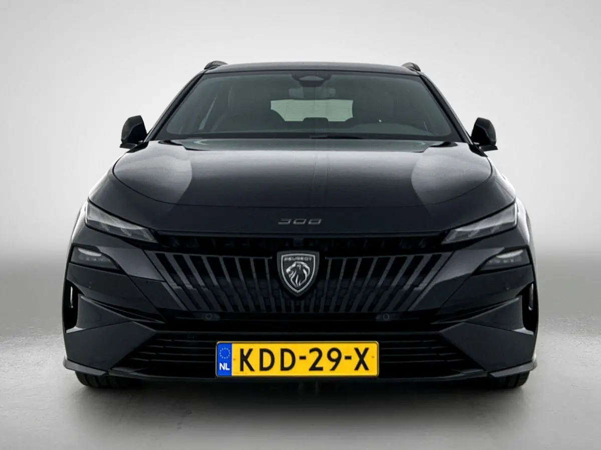 1.2 Hybrid 145 e-DCS6 GT | Automaat | GT | Sportstoelen | Elektrisch bedienbare stoelen | Elektrische achterklep | Navigatie | Apple carplay | Android auto | 360 camera | Dode hoek sensoren 
