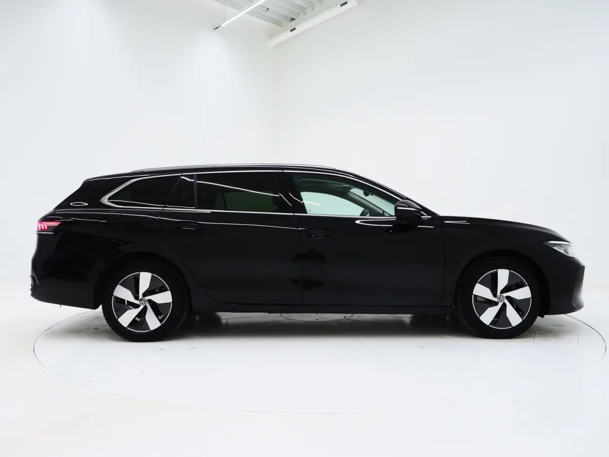 1.5 eHybrid Elegance | 5 Jaar Garantie | Panoramadak | Leder | Trekhaak | Harman/Kardon | HUD | 360 | Sfeerlicht | Keyless