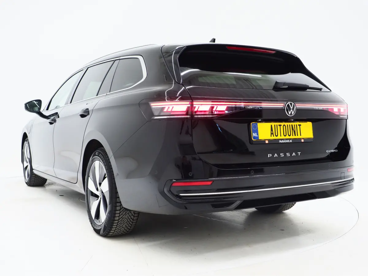 1.5 eHybrid Elegance | 5 Jaar Garantie | Panoramadak | Leder | Trekhaak | Harman/Kardon | HUD | 360 | Sfeerlicht | Keyless
