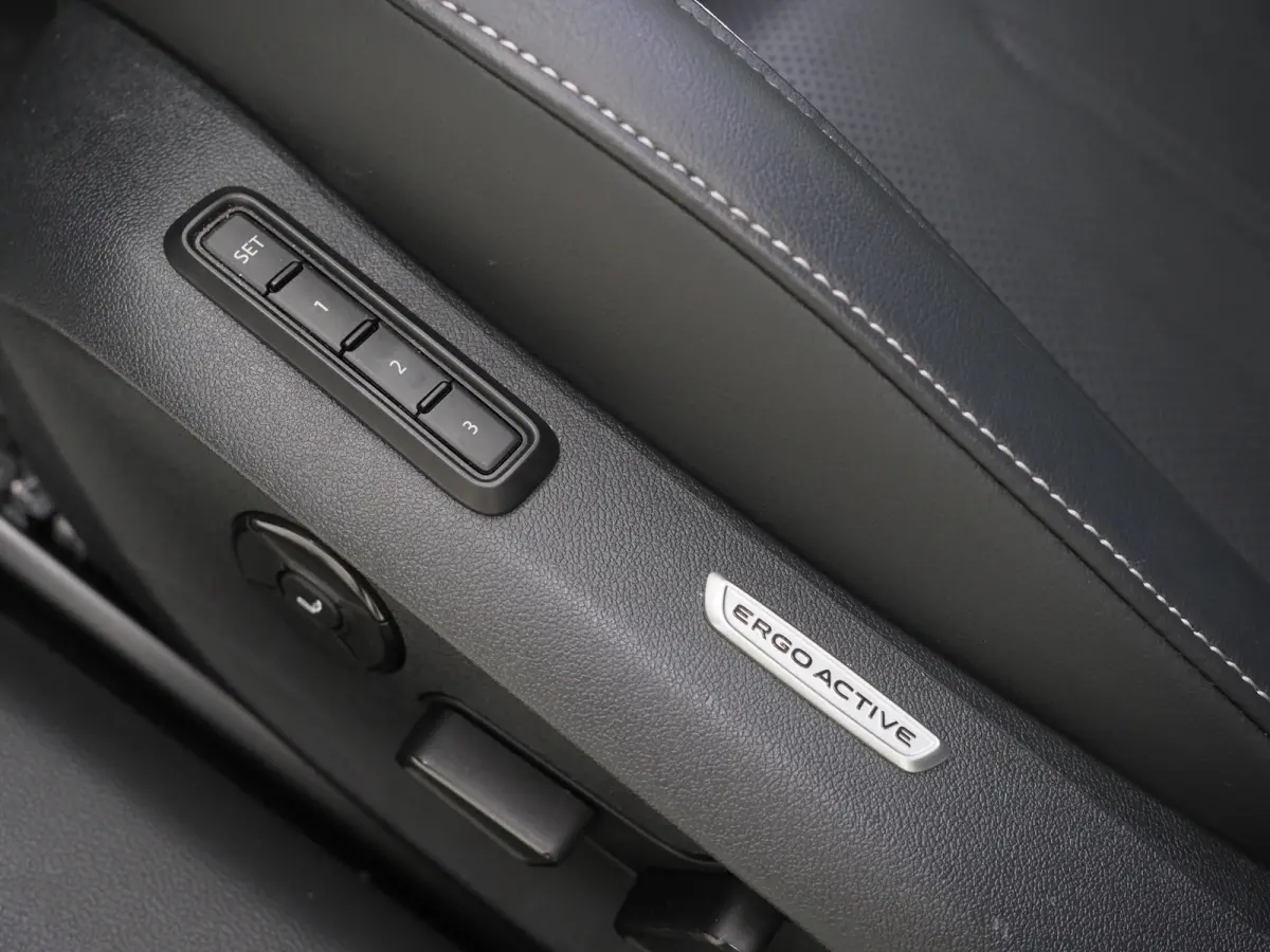 1.5 eHybrid Elegance | 5 Jaar Garantie | Panoramadak | Leder | Trekhaak | Harman/Kardon | HUD | 360 | Sfeerlicht | Keyless