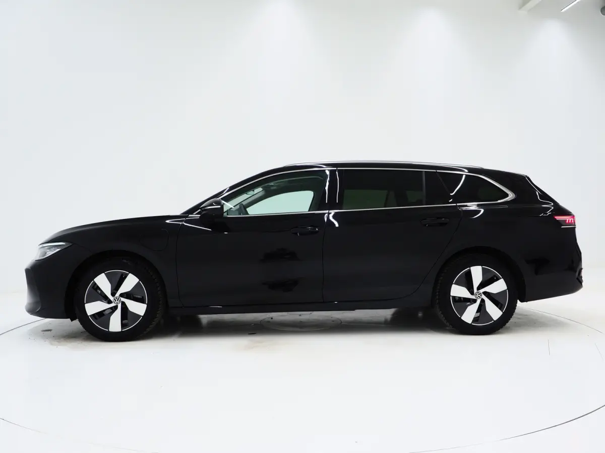 1.5 eHybrid Elegance | 5 Jaar Garantie | Panoramadak | Leder | Trekhaak | Harman/Kardon | HUD | 360 | Sfeerlicht | Keyless