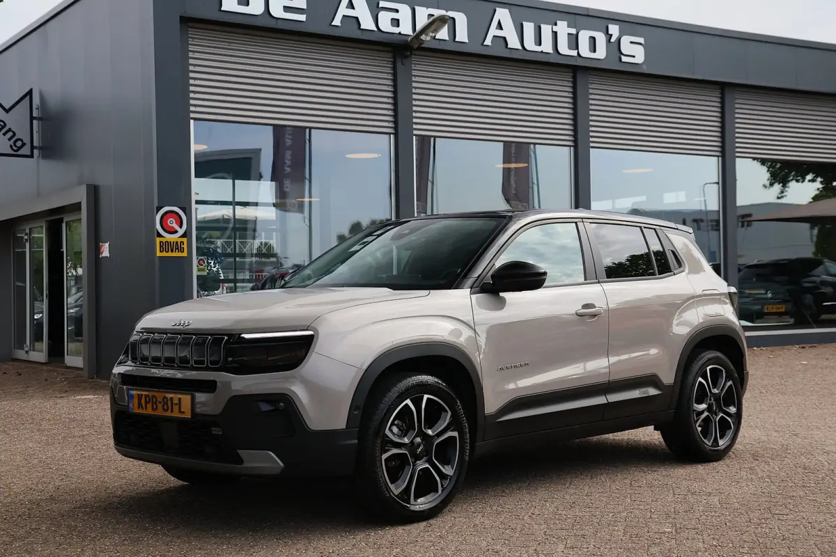 1.2 e-Hybrid Summit pano-leder-carplay navi-keyless