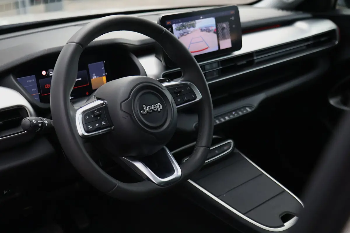 1.2 e-Hybrid Summit pano-leder-carplay navi-keyless
