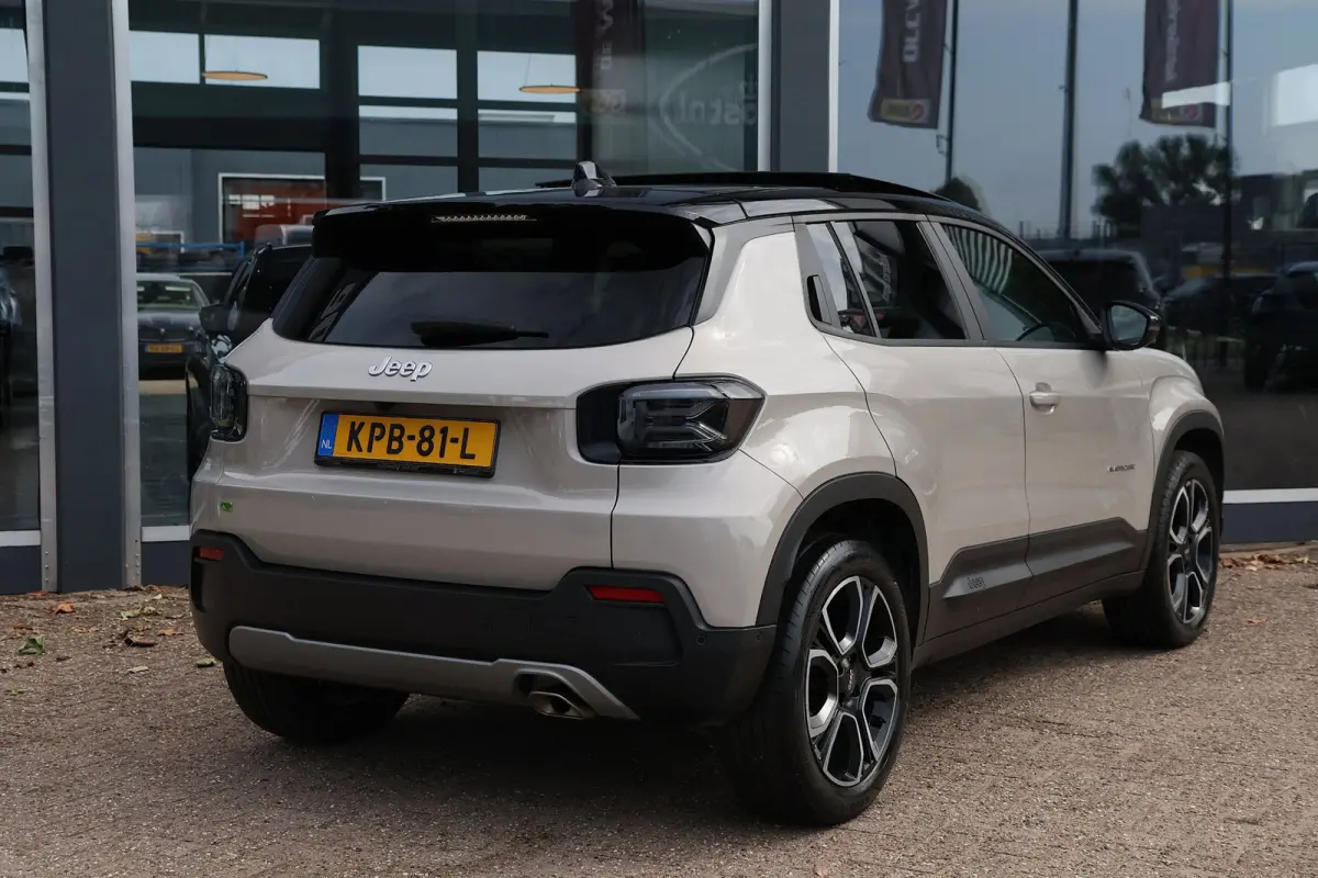 1.2 e-Hybrid Summit pano-leder-carplay navi-keyless