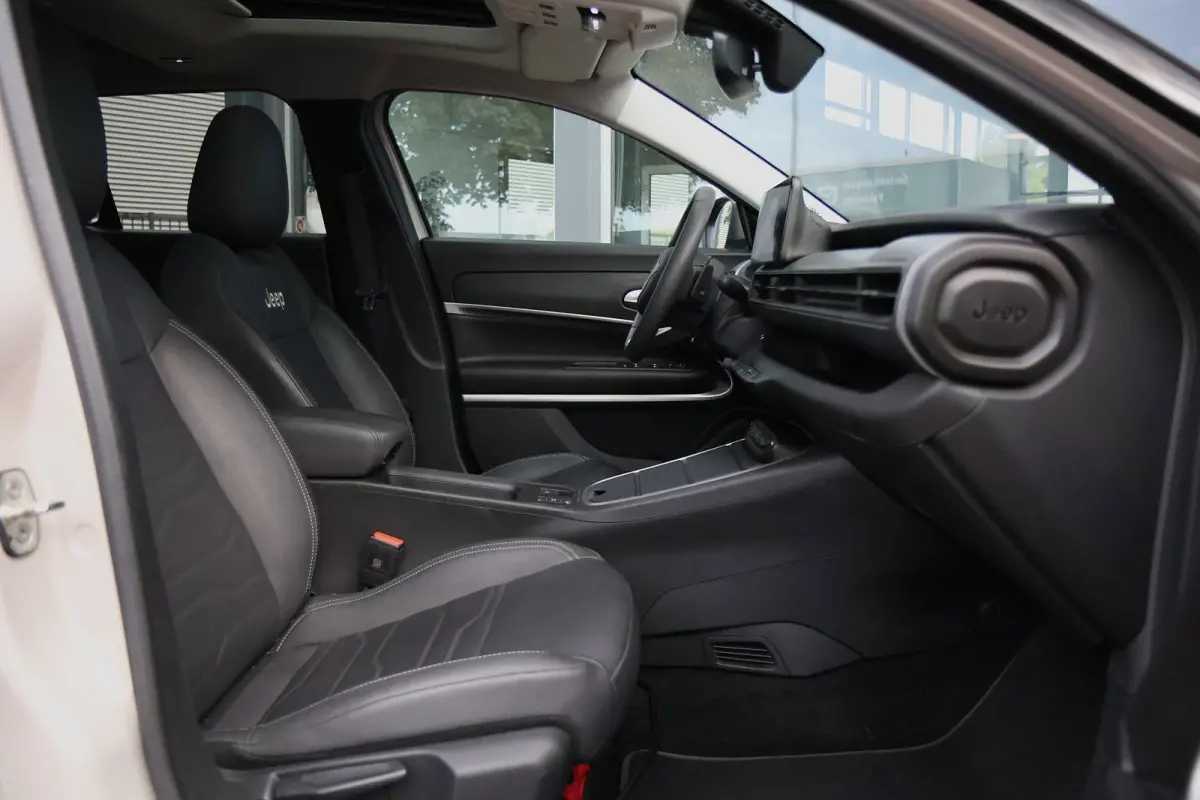 1.2 e-Hybrid Summit pano-leder-carplay navi-keyless