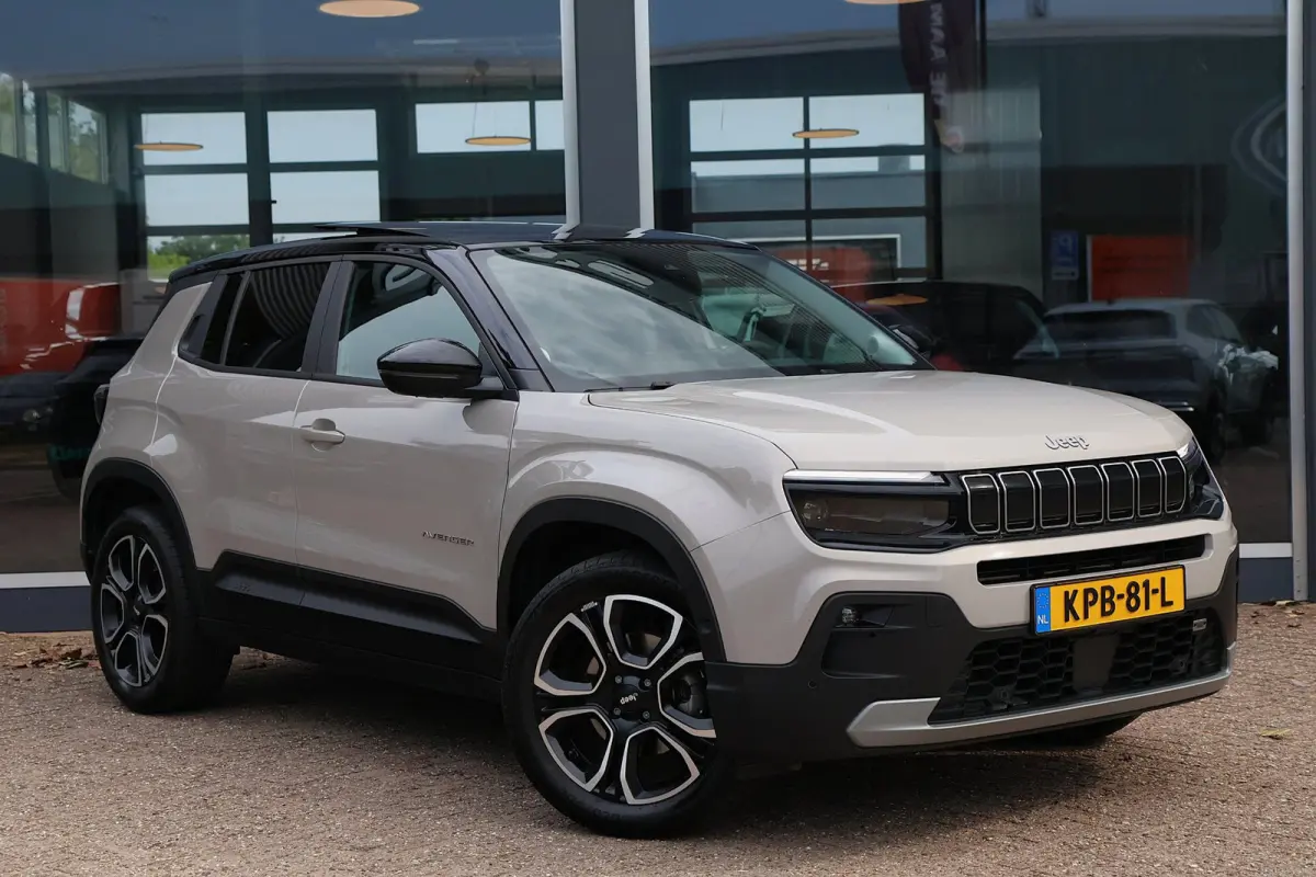 1.2 e-Hybrid Summit pano-leder-carplay navi-keyless