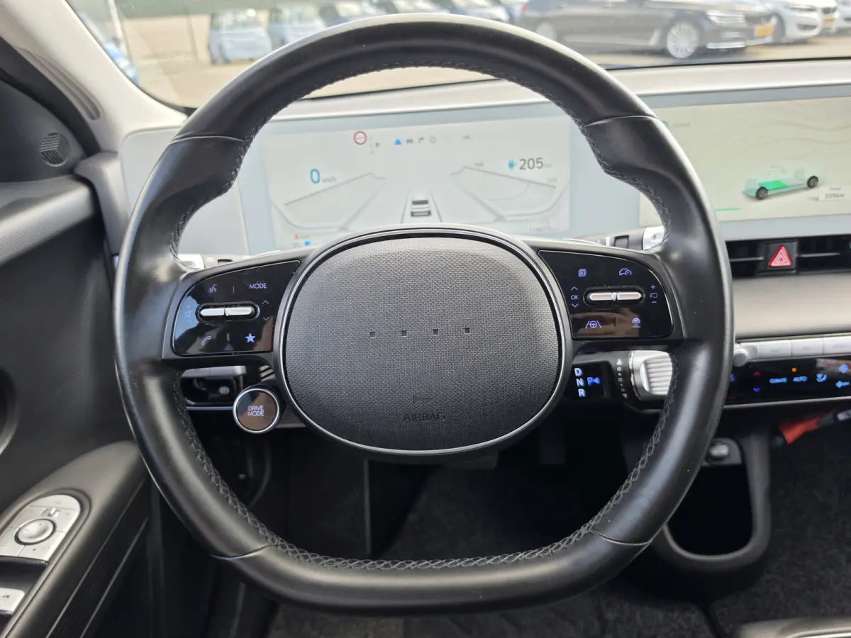 Style 73kWh | SOH 100 % | 3-Fase | Apple Carplay/Android | Camera | Cruise control ad. | Led