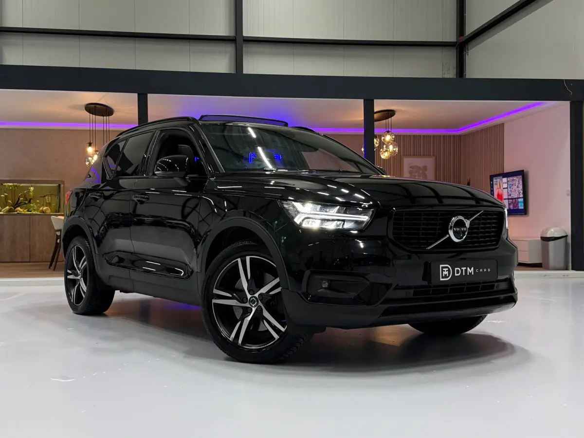 T5 R-Design Pano Camera Led Acc Hud Pdc Harman/Kardon Keyless Stoelverw & Stuur