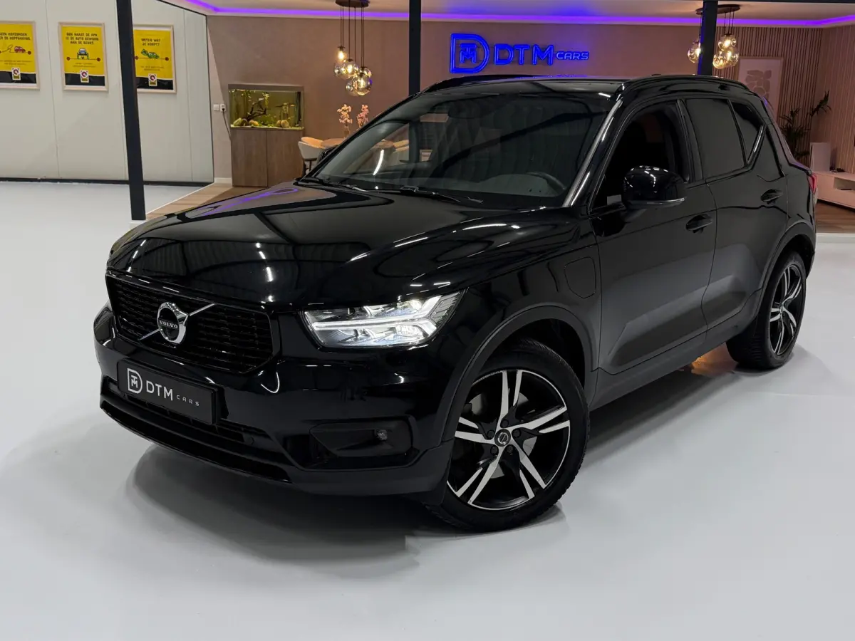 T5 R-Design Pano Camera Led Acc Hud Pdc Harman/Kardon Keyless Stoelverw & Stuur