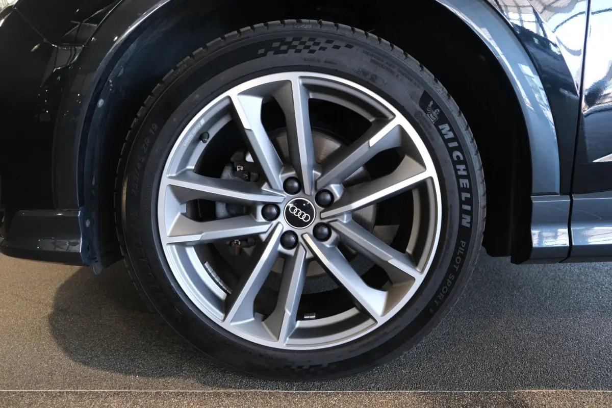 35 TFSI S-Line S-tronic Navi Leder Cruise Pdc Climate Keyless
