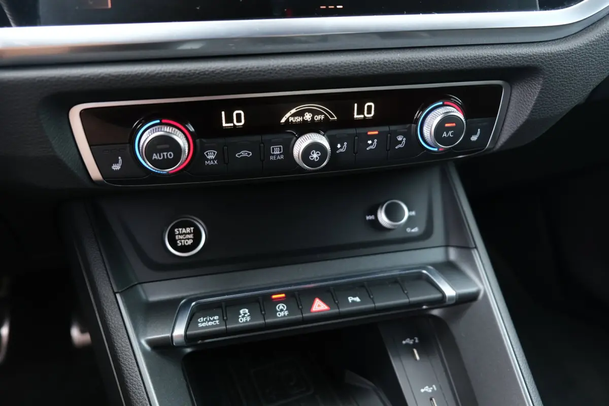 35 TFSI S-Line S-tronic Navi Leder Cruise Pdc Climate Keyless
