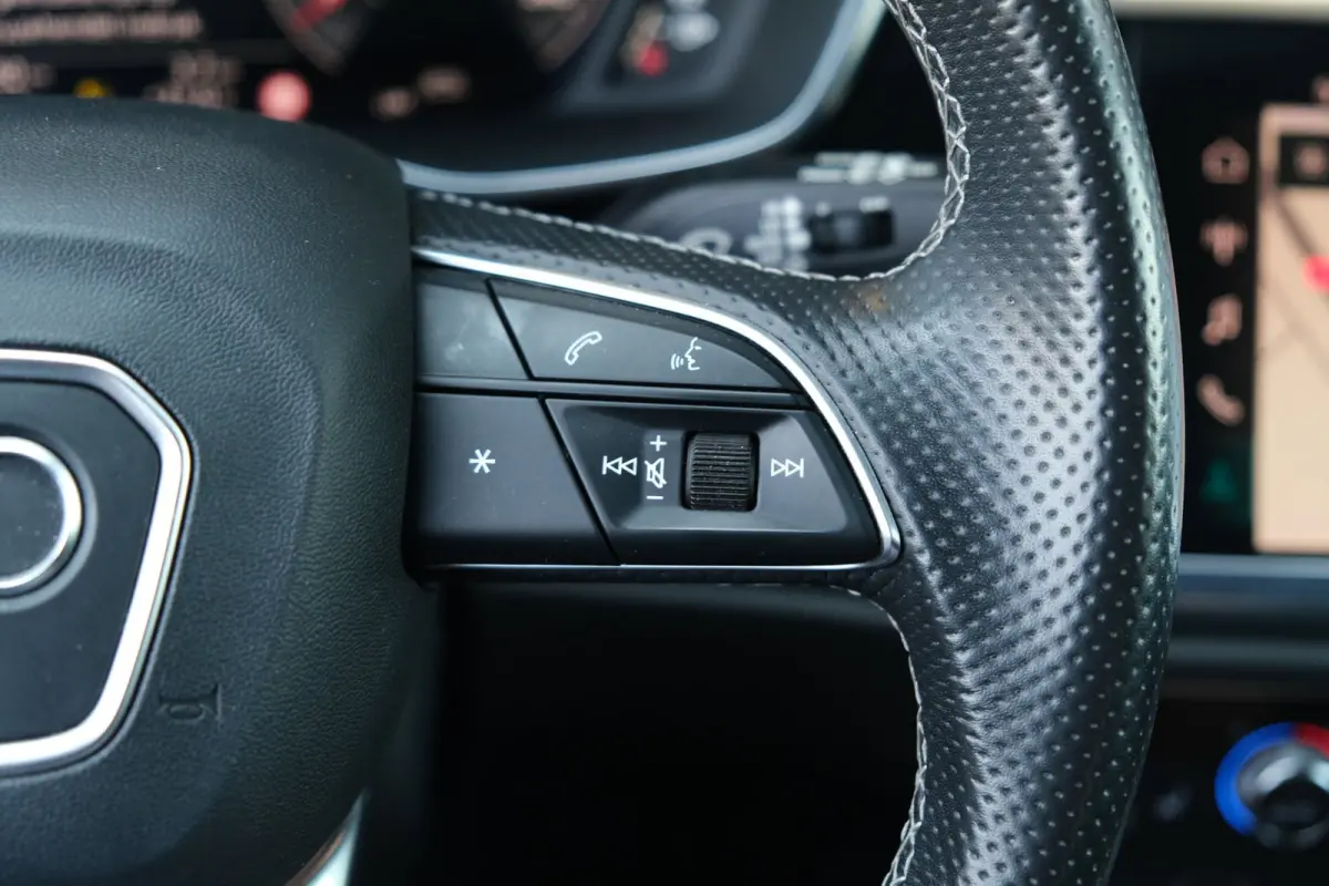 35 TFSI S-Line S-tronic Navi Leder Cruise Pdc Climate Keyless