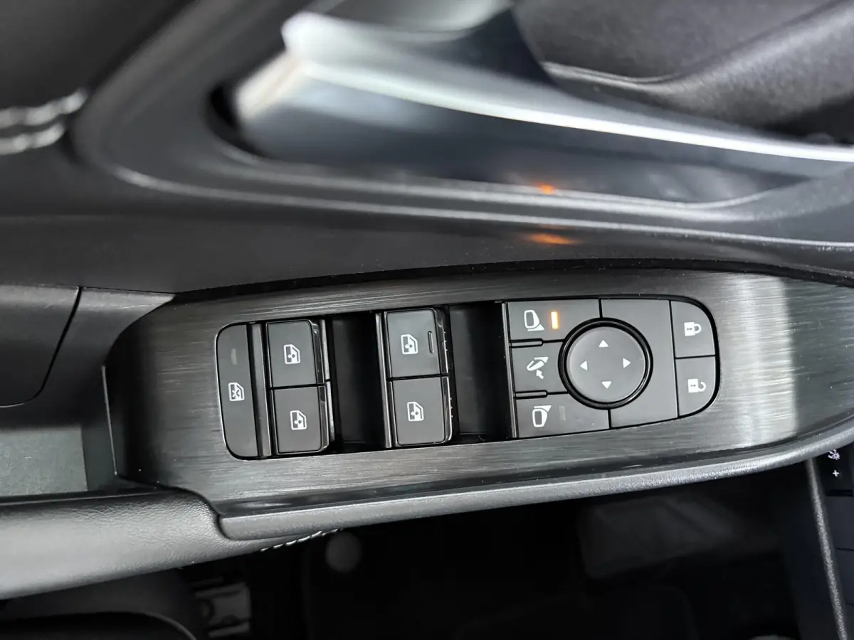 1.3 MHEV Acenta | Trekhaak | Apple CarPlay | Achteruitrijcamera |