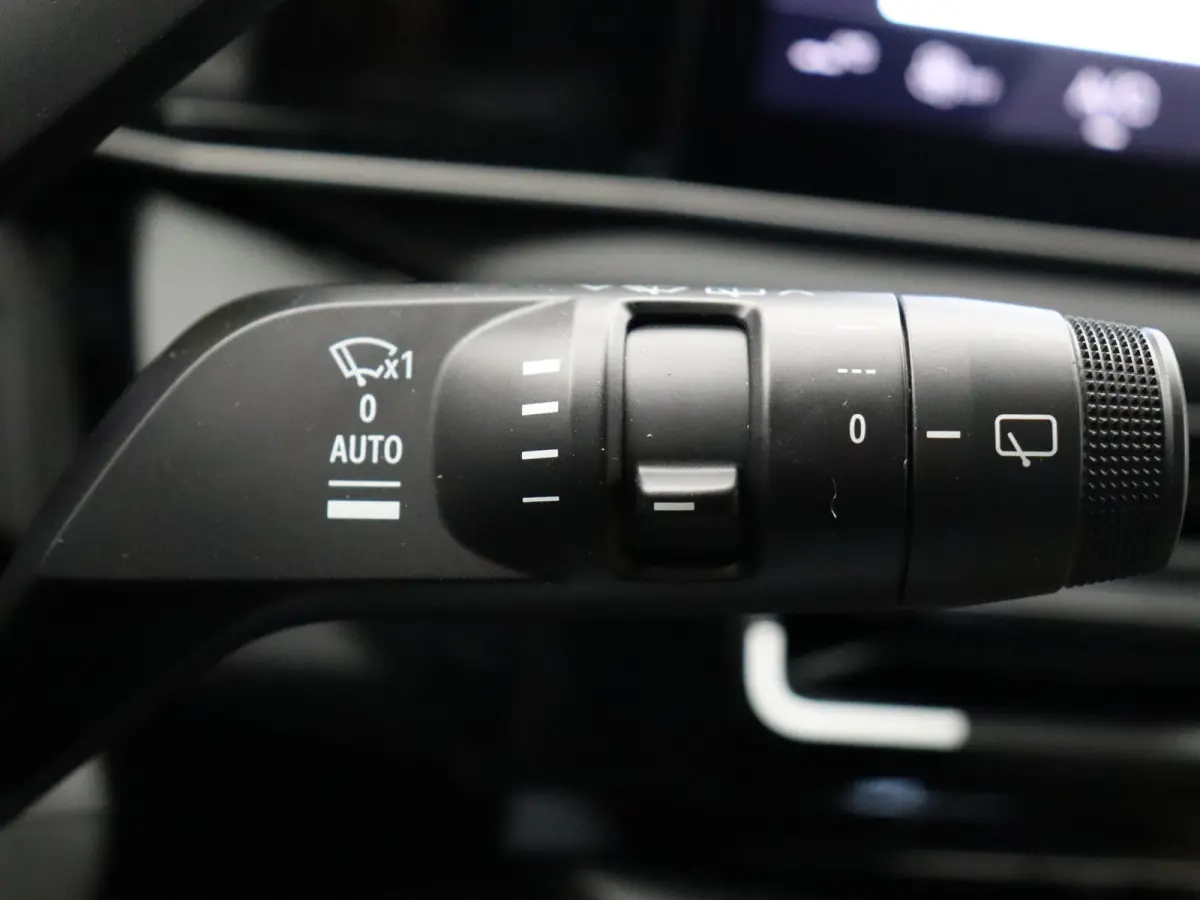 comfort range iconic cinq 52 kWh | Vijf jaar garantie | Harman Kardon | Stoel- en stuurwielverwarming | Blind spot warning |