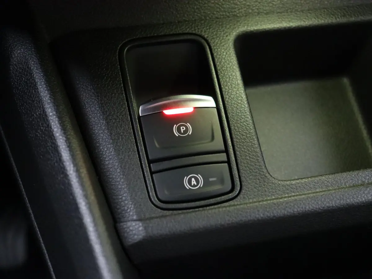 comfort range iconic cinq 52 kWh | Vijf jaar garantie | Harman Kardon | Stoel- en stuurwielverwarming | Blind spot warning |