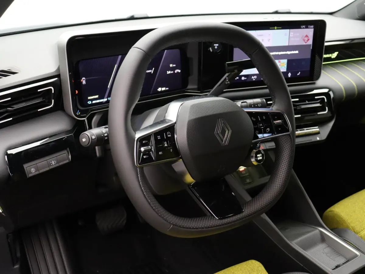 comfort range iconic cinq 52 kWh | Vijf jaar garantie | Harman Kardon | Stoel- en stuurwielverwarming | Blind spot warning |