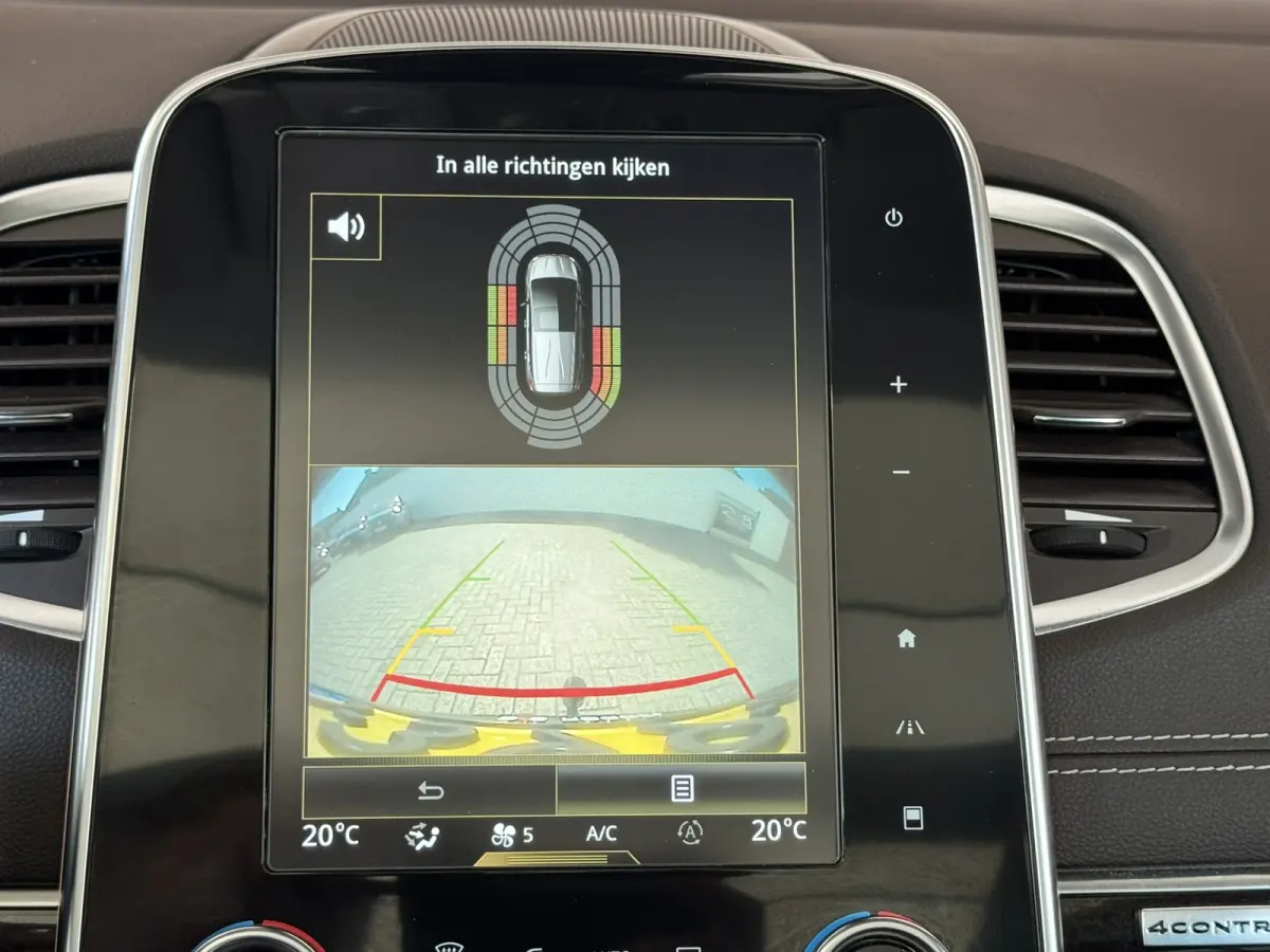 1.8 TCe Initiale Paris 7p. Automaat Afn.Trekhaak Camera Navi Carplay Cruise PDC V+A Clima Sfeerverlichting