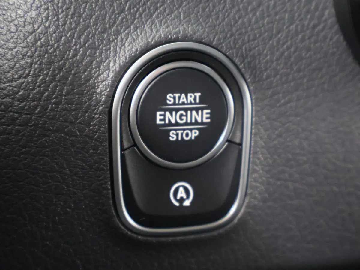 315 CDI | L2 H1 | RWD | PRO | Parkeercamera | Airco | Dodehoekassistent | Zijwindassistent | Cruise Control | Chauffeursstoel |