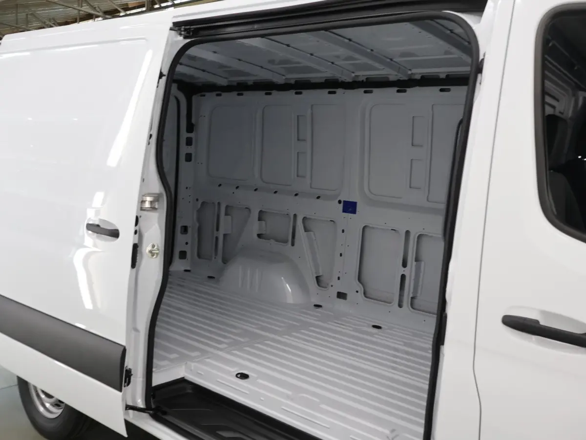 315 CDI | L2 H1 | RWD | PRO | Parkeercamera | Airco | Dodehoekassistent | Zijwindassistent | Cruise Control | Chauffeursstoel |