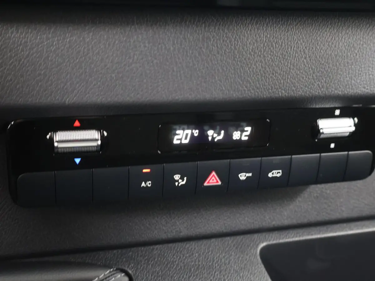 315 CDI | L2 H1 | RWD | PRO | Parkeercamera | Airco | Dodehoekassistent | Zijwindassistent | Cruise Control | Chauffeursstoel |