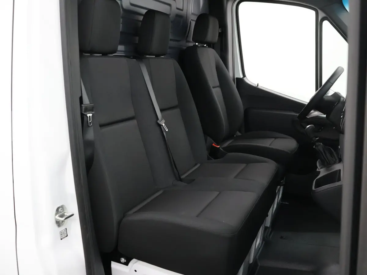 315 CDI | L2 H1 | RWD | PRO | Parkeercamera | Airco | Dodehoekassistent | Zijwindassistent | Cruise Control | Chauffeursstoel |