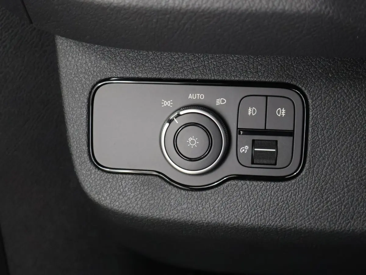 319 CDI L2 H2 RWD Select | Achteruitrijcamera | Airco | Cruise Control | Apple Carplay | LED Koplampen | Distronic Adaptieve Cruise Control | Navigatie