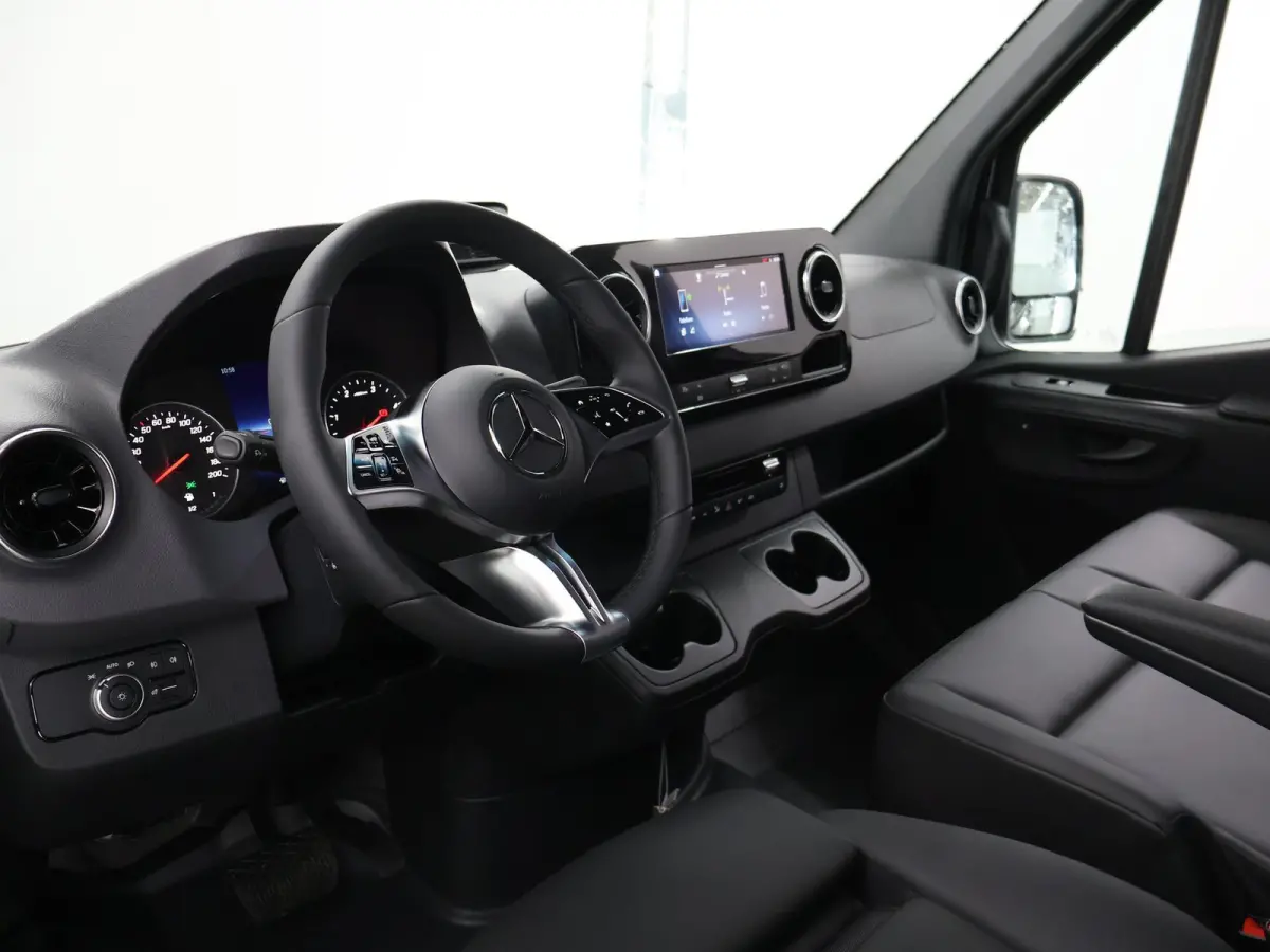 319 CDI L2 H2 RWD Select | Achteruitrijcamera | Airco | Cruise Control | Apple Carplay | LED Koplampen | Distronic Adaptieve Cruise Control | Navigatie