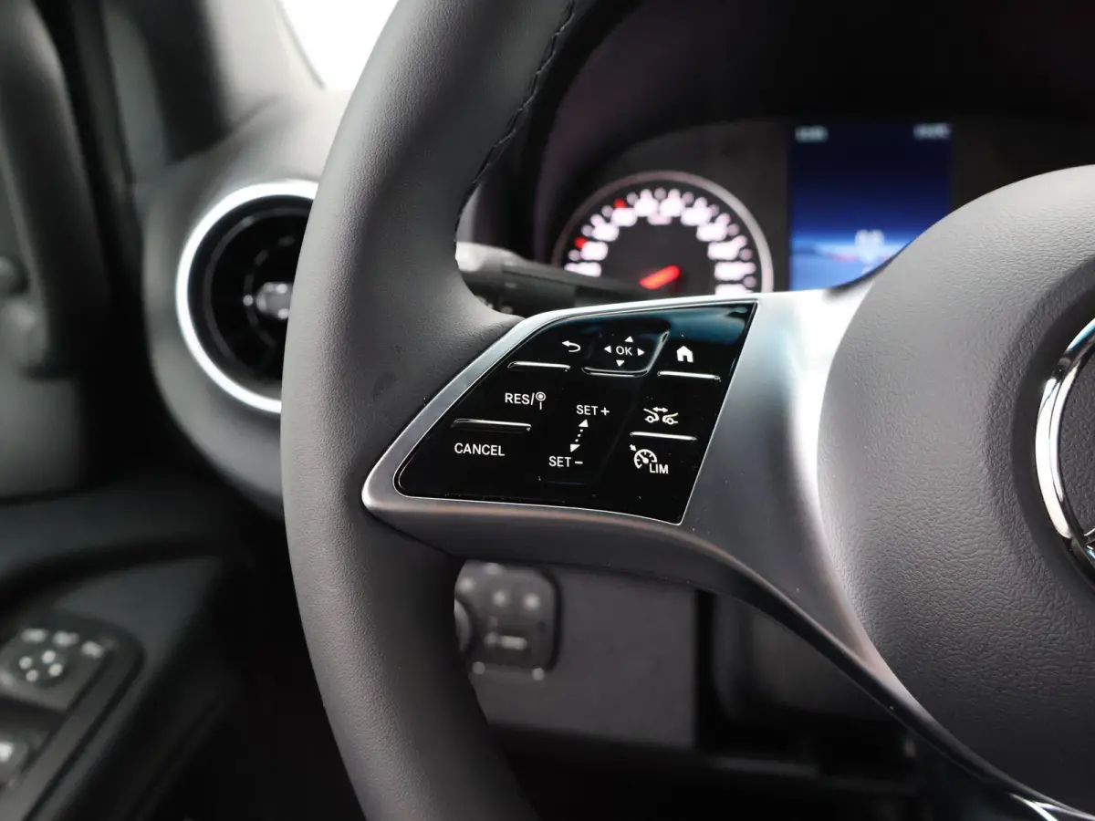 319 CDI L2 H2 RWD Select | Achteruitrijcamera | Airco | Cruise Control | Apple Carplay | LED Koplampen | Distronic Adaptieve Cruise Control | Navigatie
