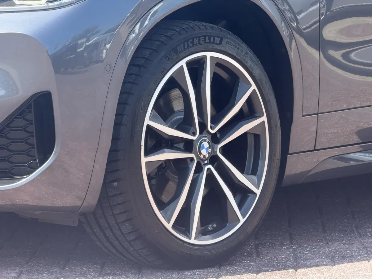 xDrive25e automaat full options M sport pakket panoramadak navi camera climate ctr cruise ctr pdc v/a leder led dealer onderhouden