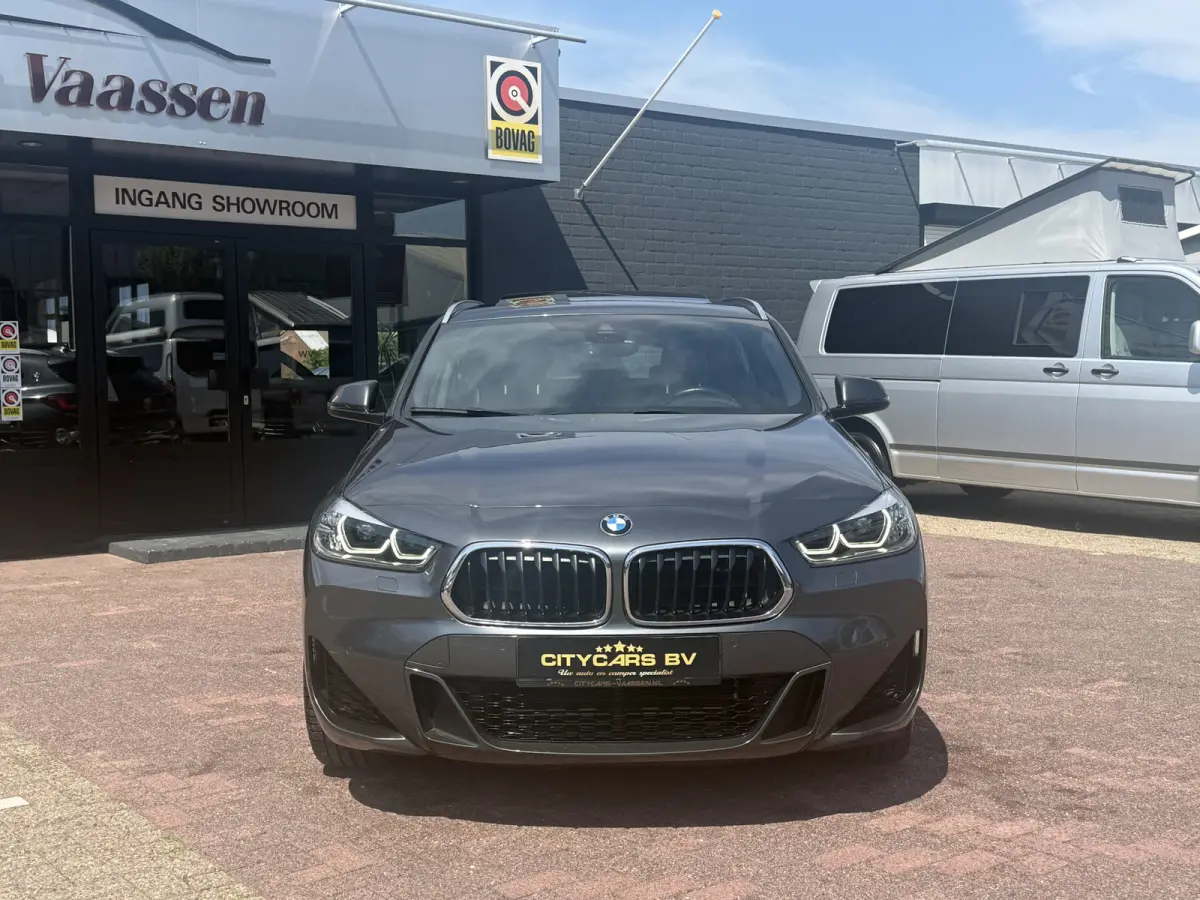 xDrive25e automaat full options M sport pakket panoramadak navi camera climate ctr cruise ctr pdc v/a leder led dealer onderhouden