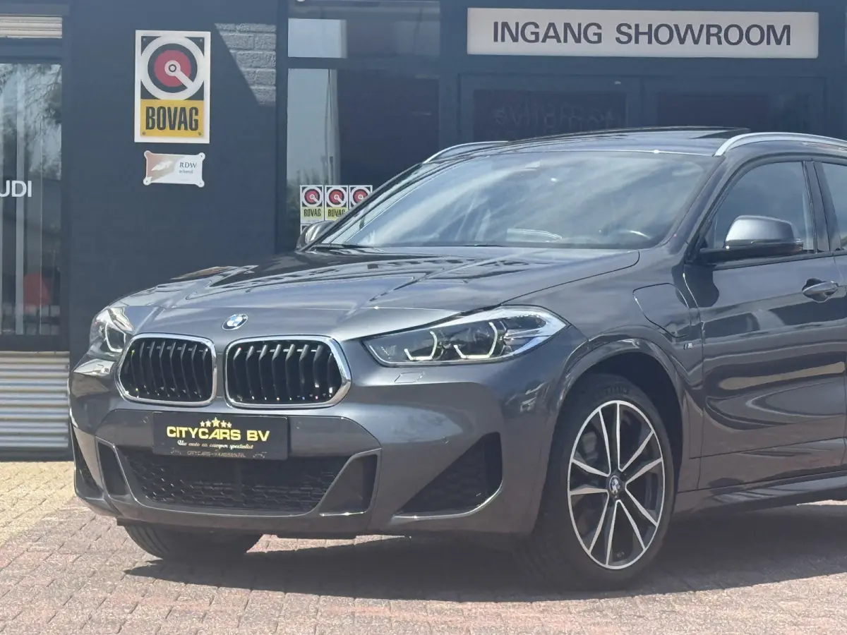 xDrive25e automaat full options M sport pakket panoramadak navi camera climate ctr cruise ctr pdc v/a leder led dealer onderhouden