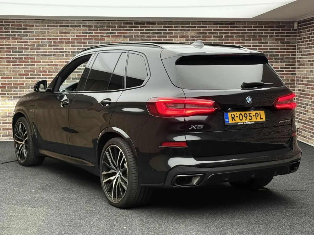 xDrive45e High Executive