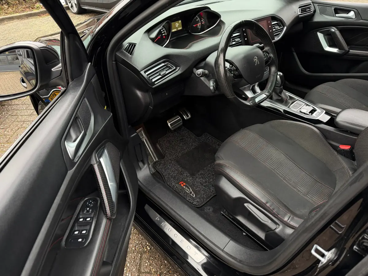 1.2 PureTech Allure GT-Line|Pano|Automaat|Navi|Carplay|